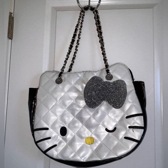 Hello Kitty Loungefly x Sanrio Purse - Picture 1 of 4